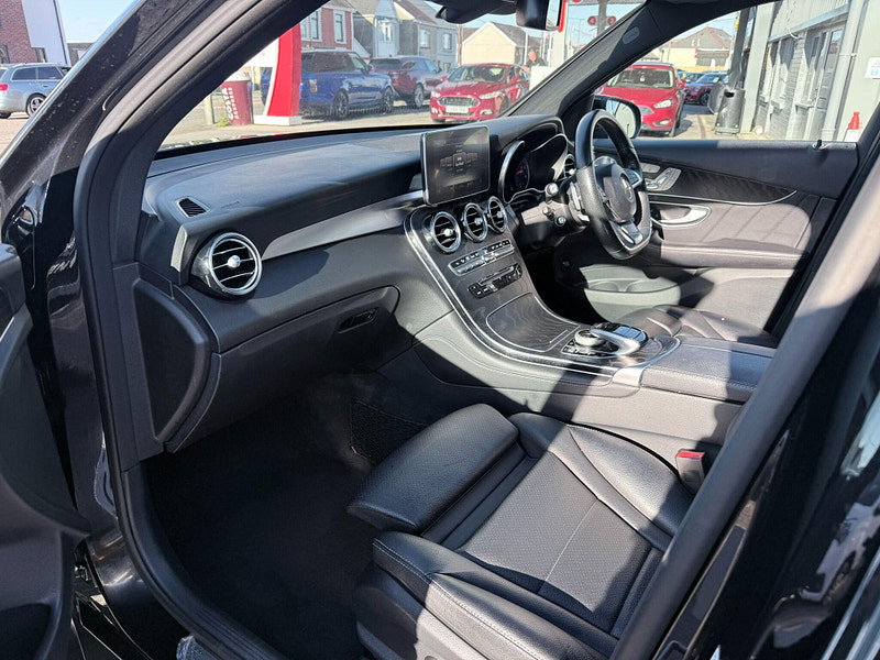 Mercedes-Benz GLC 3.0 GLC350d V6 AMG Line (Premium Plus) G-Tronic 4MATIC Euro 6 (s/s) 5dr 5dr Automatic 2026