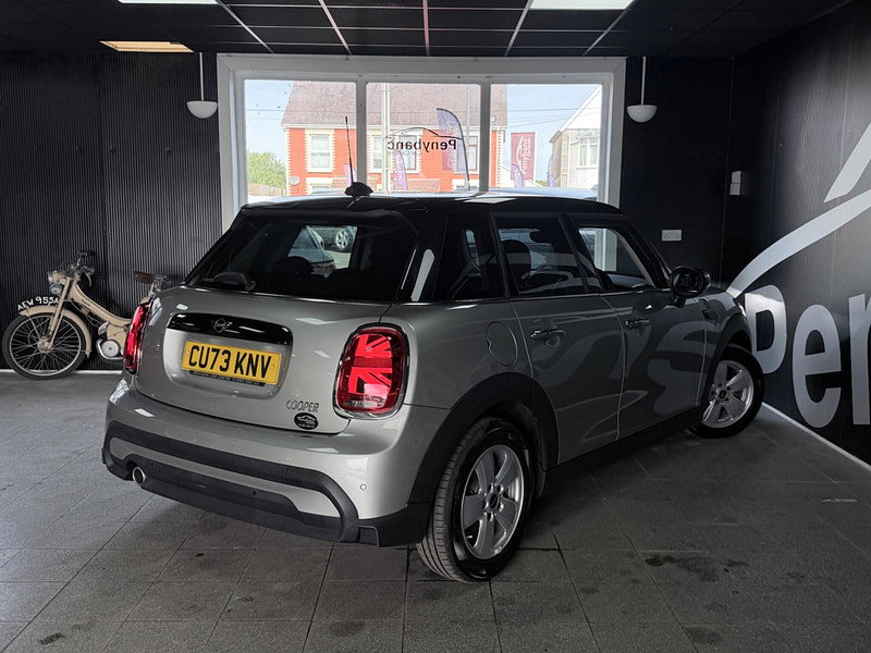 MINI Hatch 1.5 Cooper Classic Euro 6 (s/s) 5dr 5dr Manual 2026