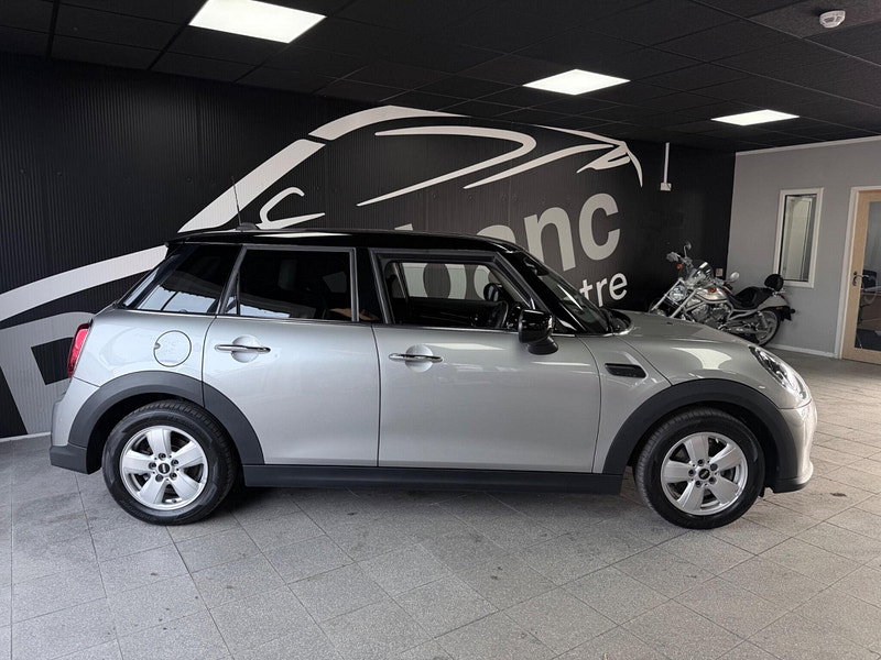 MINI Hatch 1.5 Cooper Classic Euro 6 (s/s) 5dr 5dr Manual 2026