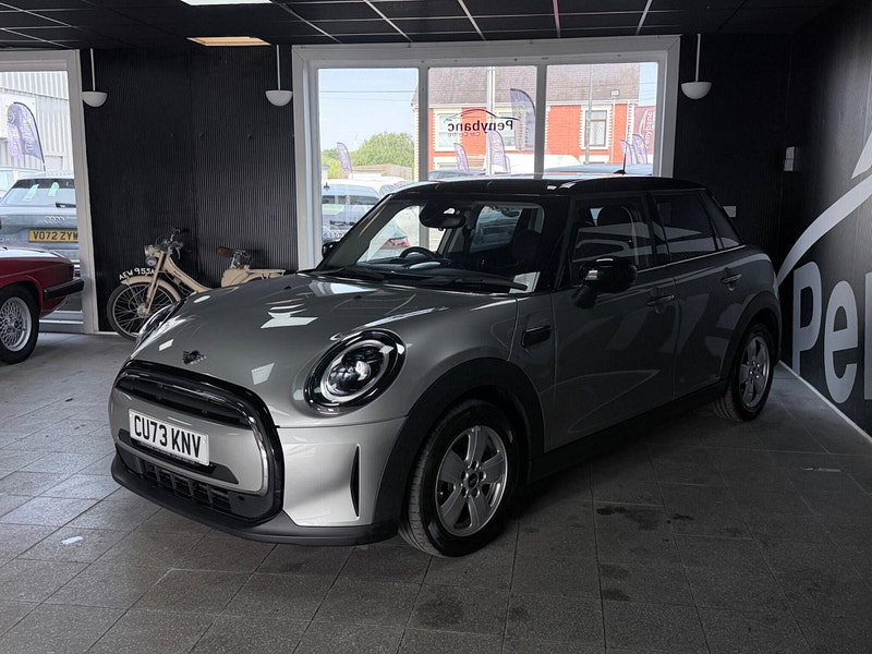 MINI Hatch 1.5 Cooper Classic Euro 6 (s/s) 5dr 5dr Manual 2026