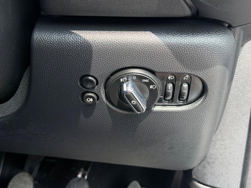 MINI Hatch 1.5 Cooper Classic Euro 6 (s/s) 5dr 5dr Manual 2026