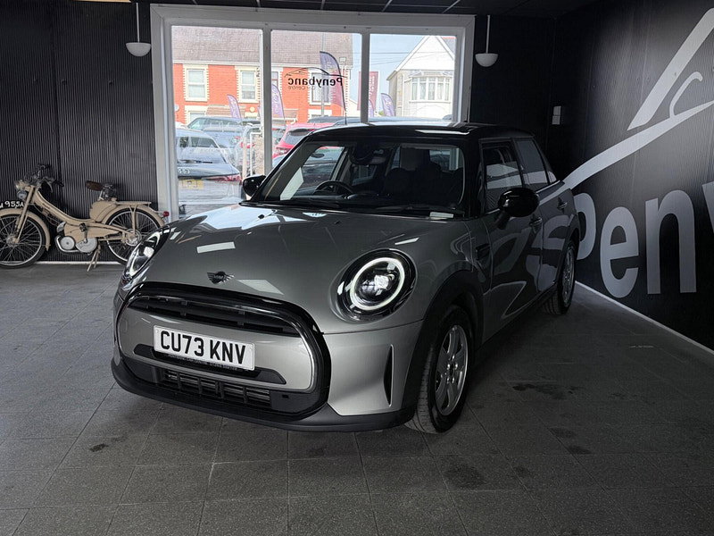 MINI Hatch 1.5 Cooper Classic Euro 6 (s/s) 5dr 5dr Manual 2026