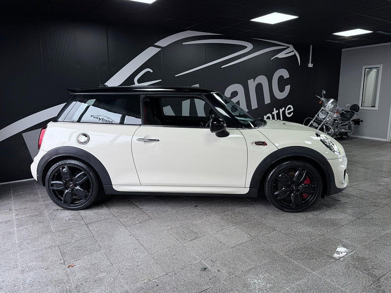 MINI Hatch 2.0 John Cooper Works Euro 6 (s/s) 3dr 3dr Manual 2026
