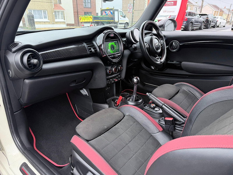 MINI Hatch 2.0 John Cooper Works Euro 6 (s/s) 3dr 3dr Manual 2026