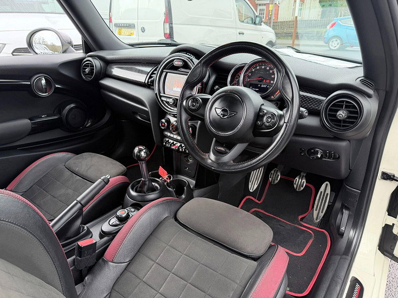 MINI Hatch 2.0 John Cooper Works Euro 6 (s/s) 3dr 3dr Manual 2026