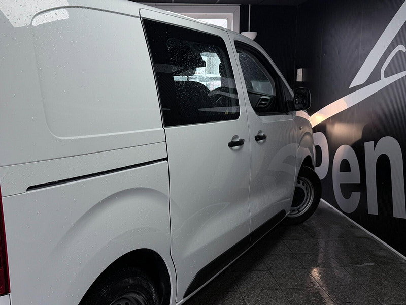Peugeot Expert 1.5 BlueHDi 1000 Professional Compact Panel Van SWB Euro 6 (s/s) 6dr 6dr Manual 2026