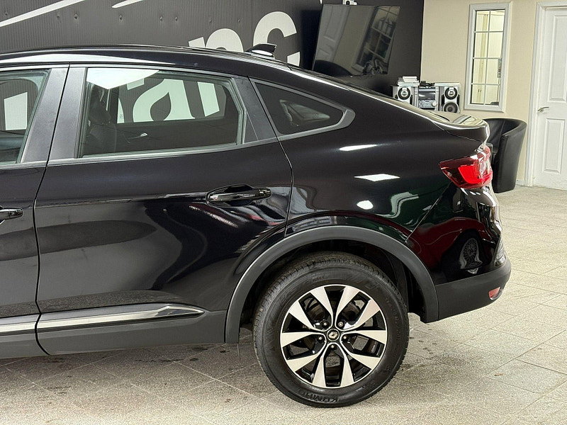Renault Arkana 1.3 TCe MHEV Iconic EDC 2WD Euro 6 (s/s) 5dr 5dr Automatic 2026