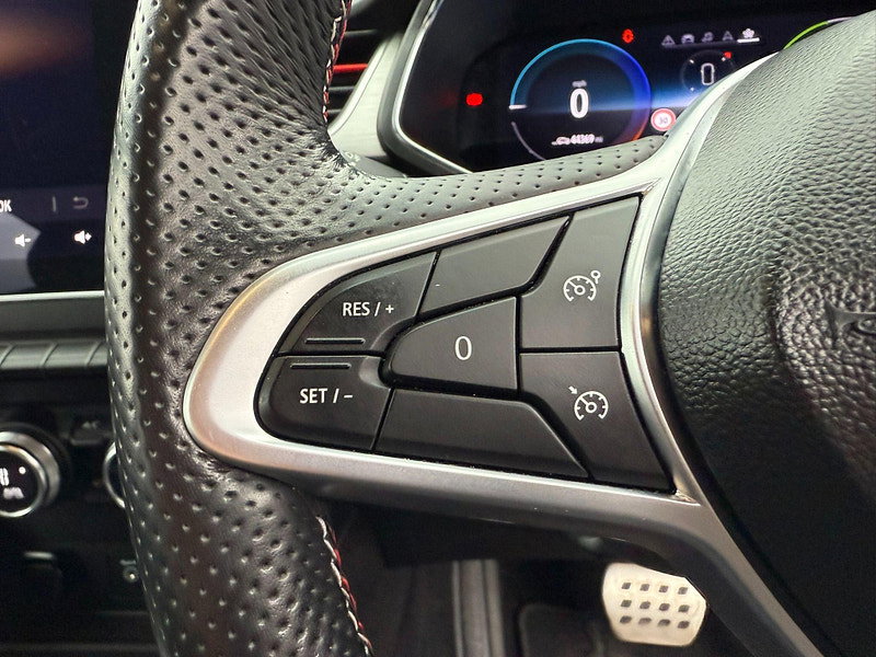 Renault Captur 1.6 E-TECH 9.8kWh RS Line Auto Euro 6 (s/s) 5dr 5dr Automatic 2026