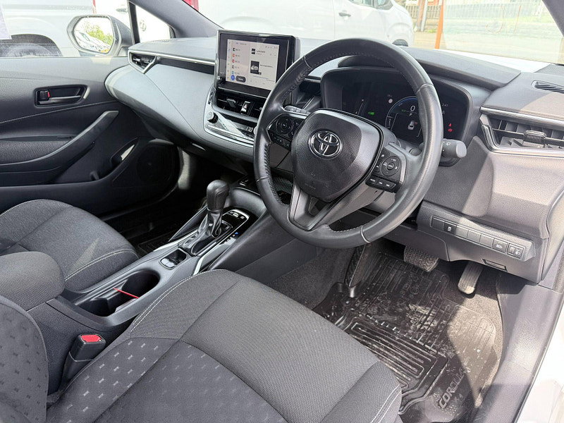 Toyota Corolla 1.8 VVT-h CVT Euro 6 (s/s) 5dr 5dr Automatic 2026
