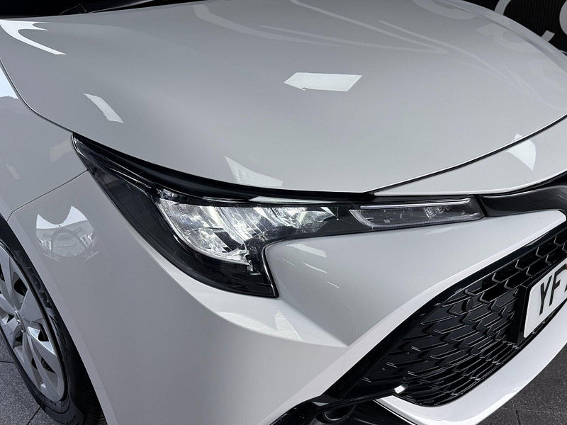 Toyota Corolla 1.8 VVT-h CVT Euro 6 (s/s) 5dr 5dr Automatic 2026