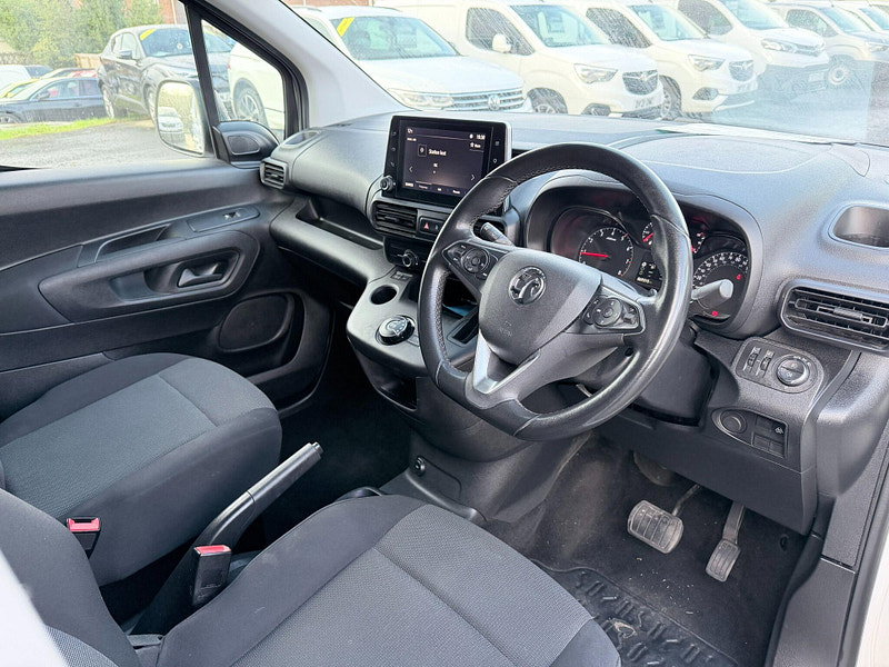 Vauxhall Combo 1.5 Turbo D 2300 Edition Auto L2 H1 Euro 6 (s/s) 4dr 4dr Automatic 2026