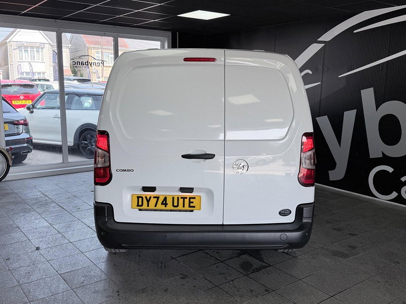 Vauxhall Combo 1.5 Turbo D 2300 Prime XL Panel Van LWB Euro 6 (s/s) 6dr 6dr Manual 2026