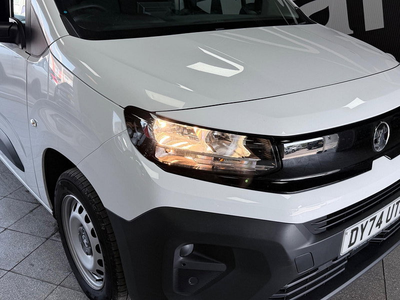 Vauxhall Combo 1.5 Turbo D 2300 Prime XL Panel Van LWB Euro 6 (s/s) 6dr 6dr Manual 2026