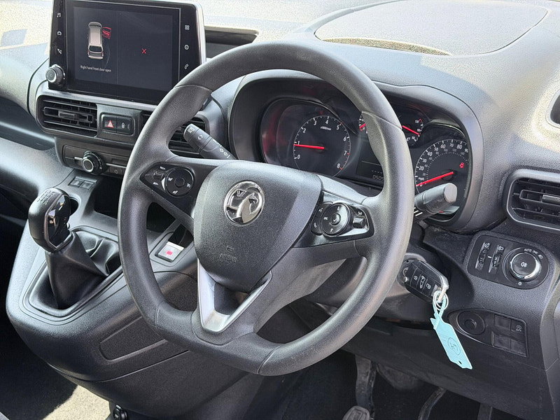 Vauxhall Combo 1.6 Turbo D 2300 Sportive L1 H1 Euro 6 (s/s) 4dr 4dr Manual 2026