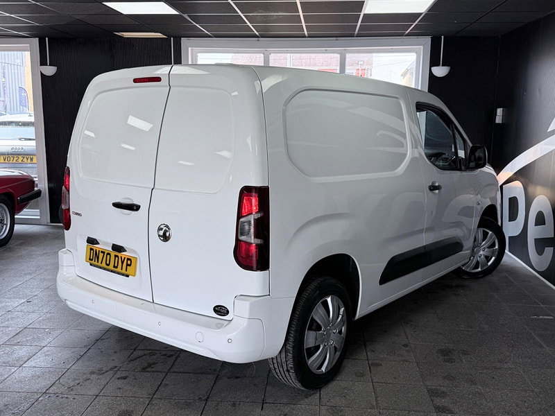 Vauxhall Combo 1.6 Turbo D 2300 Sportive L1 H1 Euro 6 (s/s) 4dr 4dr Manual 2026