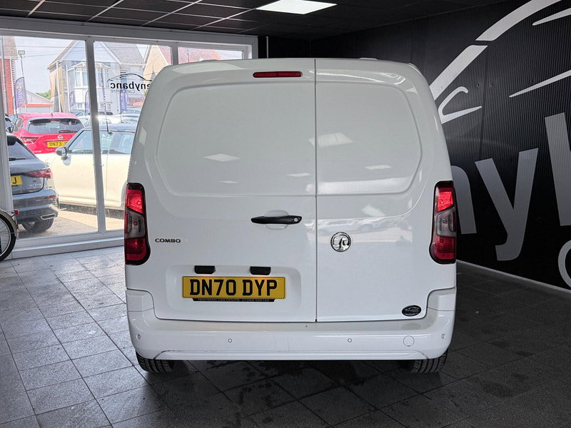 Vauxhall Combo 1.6 Turbo D 2300 Sportive L1 H1 Euro 6 (s/s) 4dr 4dr Manual 2026