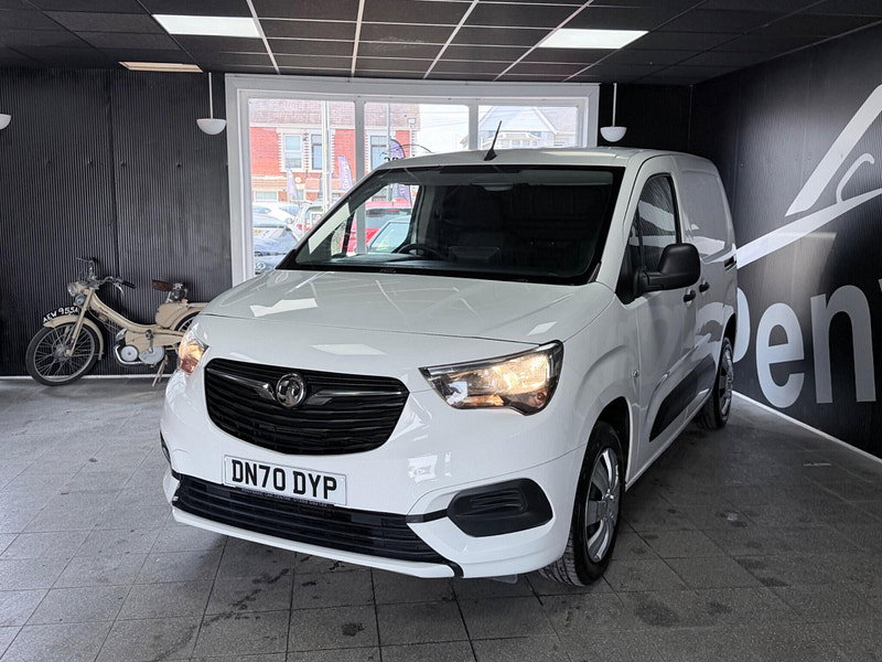 Vauxhall Combo 1.6 Turbo D 2300 Sportive L1 H1 Euro 6 (s/s) 4dr 4dr Manual 2026