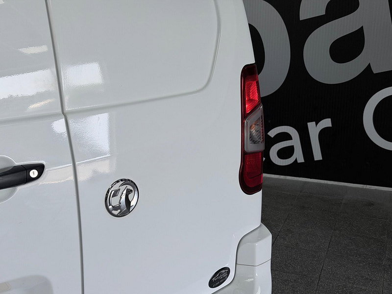 Vauxhall Combo 1.6 Turbo D 2300 Sportive L1 H1 Euro 6 (s/s) 4dr 4dr Manual 2026