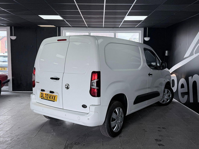Vauxhall Combo 1.6 Turbo D 2300 Sportive L1 H1 Euro 6 (s/s) 4dr 4dr Manual 2026