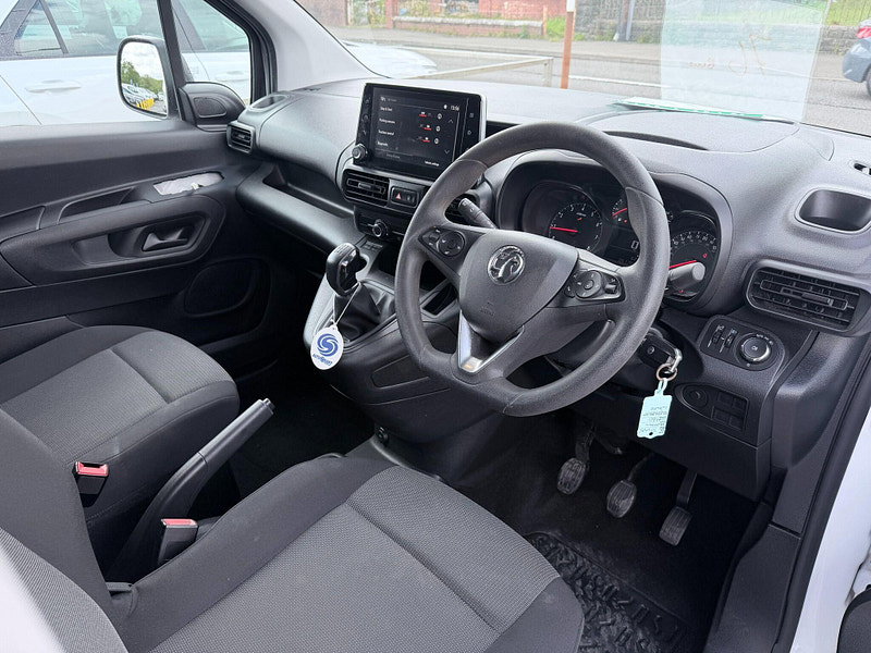 Vauxhall Combo 1.6 Turbo D 2300 Sportive L1 H1 Euro 6 (s/s) 4dr 4dr Manual 2026