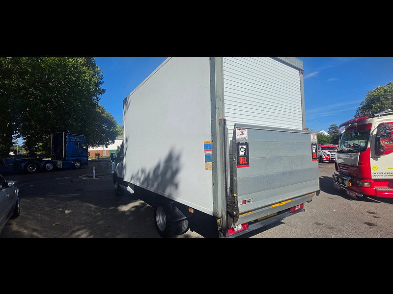 Ford Transit 2.0 350 EcoBlue Leader Chassis Cab 2dr Diesel Manual RWD L3 Euro 6 (s/s) (130 ps)