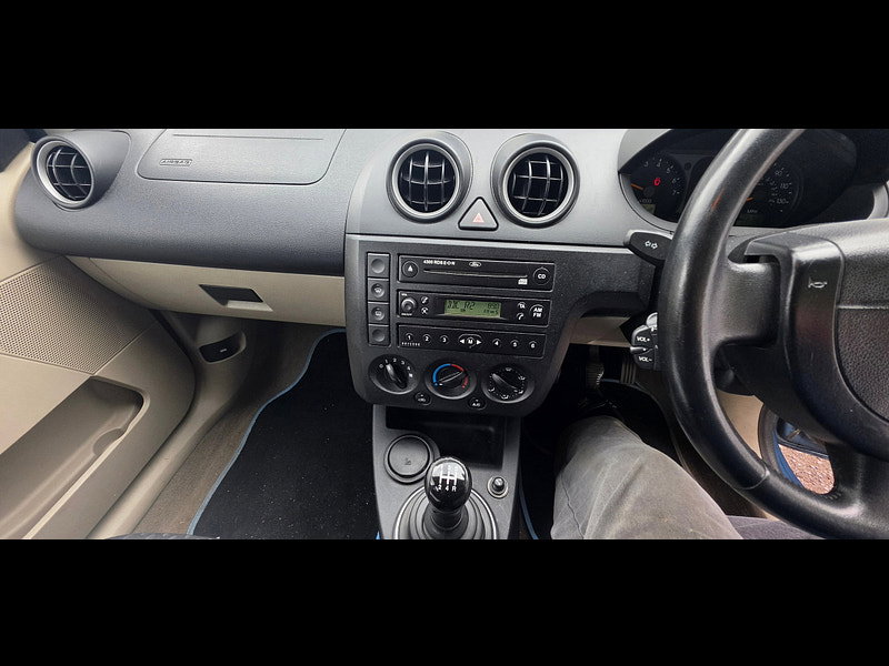 Ford Fiesta 1.4 Ghia Hatchback 5dr Petrol Manual (153 g/km, 79 bhp)