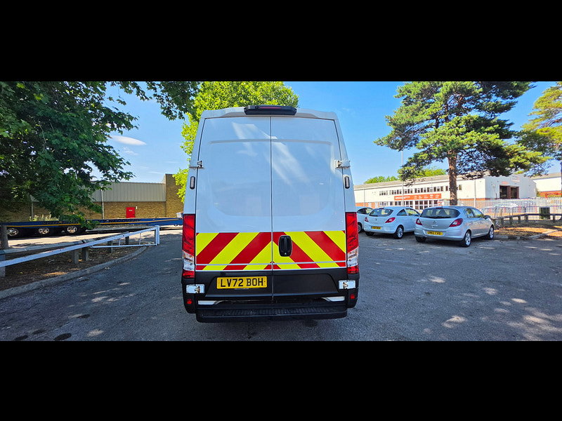 IVECO DAILY 2.3D HPI 14V 35S 3520 Panel Van 5dr Diesel Manual MWB H2 Euro 6 (s/s) (136 ps)