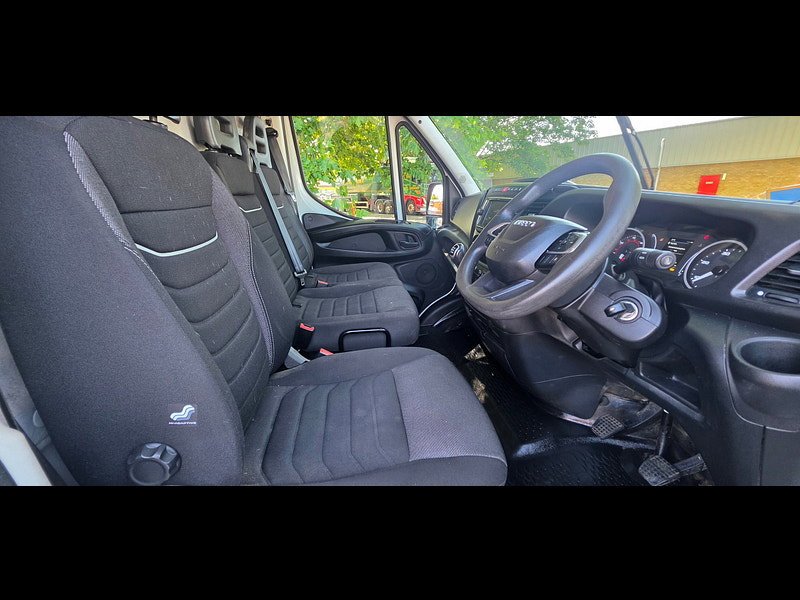 IVECO DAILY 2.3D HPI 14V 35S 3520 Panel Van 5dr Diesel Manual MWB H2 Euro 6 (s/s) (136 ps)