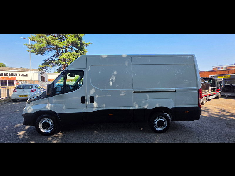 IVECO DAILY 2.3D HPI 14V 35S 3520 Panel Van 5dr Diesel Manual MWB H2 Euro 6 (s/s) (136 ps)