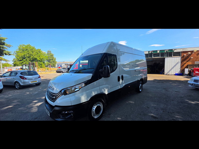 IVECO DAILY 2.3D HPI 14V 35S 3520 Panel Van 5dr Diesel Manual MWB H2 Euro 6 (s/s) (136 ps)