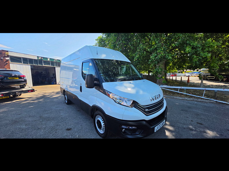 IVECO DAILY 2.3D HPI 14V 35S 3520 Panel Van 5dr Diesel Manual MWB H2 Euro 6 (s/s) (136 ps)