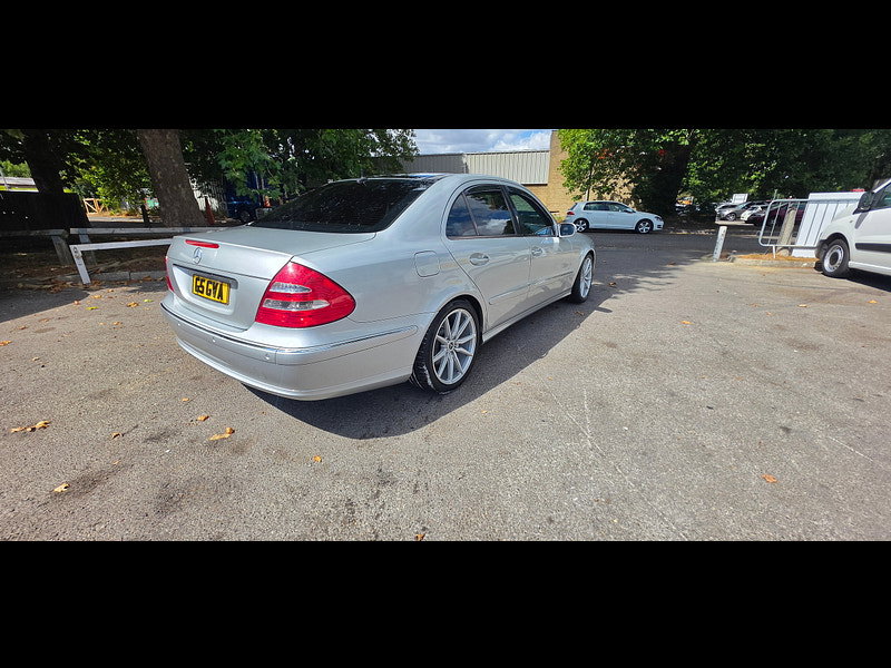 Mercedes-Benz E Class 2.7 E270 CDI Avantgarde Saloon 4dr Diesel Automatic (209 bhp)