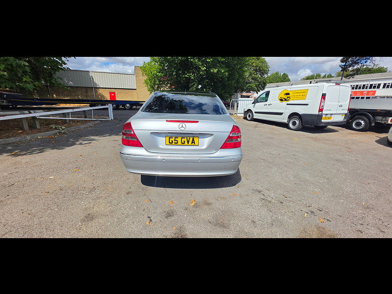 Mercedes-Benz E Class 2.7 E270 CDI Avantgarde Saloon 4dr Diesel Automatic (209 bhp)