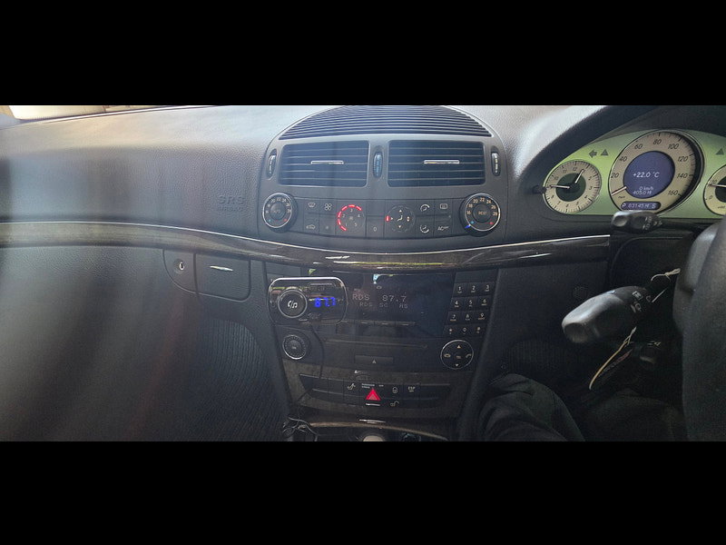 Mercedes-Benz E Class 2.7 E270 CDI Avantgarde Saloon 4dr Diesel Automatic (209 bhp)