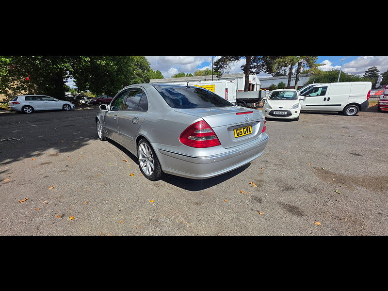 Mercedes-Benz E Class 2.7 E270 CDI Avantgarde Saloon 4dr Diesel Automatic (209 bhp)