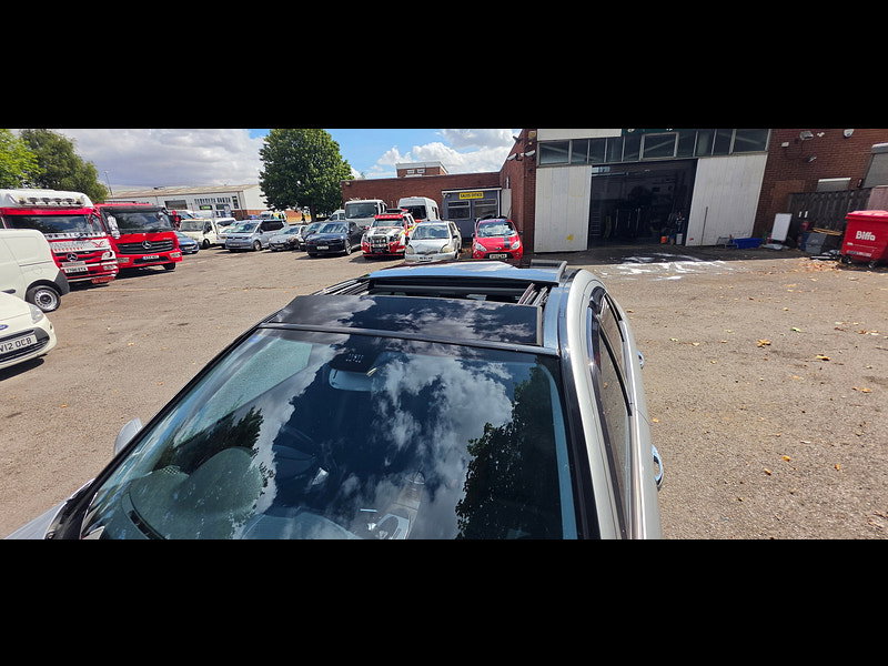 Mercedes-Benz E Class 2.7 E270 CDI Avantgarde Saloon 4dr Diesel Automatic (209 bhp)