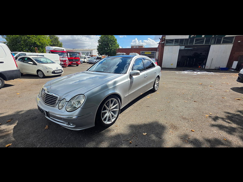 Mercedes-Benz E Class 2.7 E270 CDI Avantgarde Saloon 4dr Diesel Automatic (209 bhp)