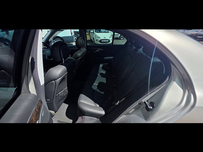 Mercedes-Benz E Class 2.7 E270 CDI Avantgarde Saloon 4dr Diesel Automatic (209 bhp)