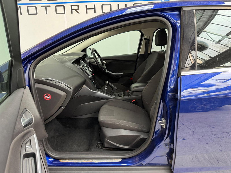 Ford Focus 1.6 TDCi Titanium Navigator Euro 5 (s/s) 5dr 5dr Manual 2026
