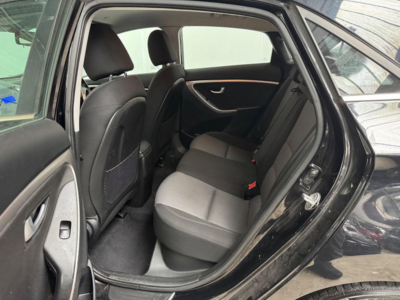 Hyundai I30 1.6 CRDi Blue Drive SE Hatchback 5dr Diesel DCT Euro 6 (s/s) (110 ps) 5dr Automatic 2026