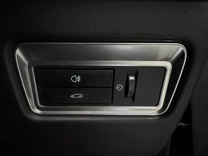 Jaguar XF 2.2d Luxury Auto Euro 5 (s/s) 4dr 4dr Automatic 2026