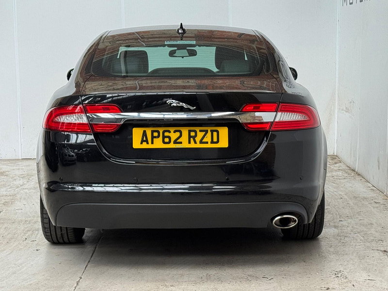 Jaguar XF 2.2d Luxury Auto Euro 5 (s/s) 4dr 4dr Automatic 2026