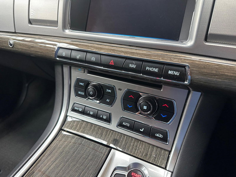 Jaguar XF 2.2d R-Sport Auto Euro 5 (s/s) 4dr 4dr Automatic 2026