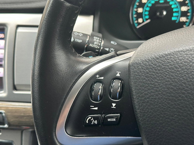 Jaguar XF 2.2d R-Sport Auto Euro 5 (s/s) 4dr 4dr Automatic 2026