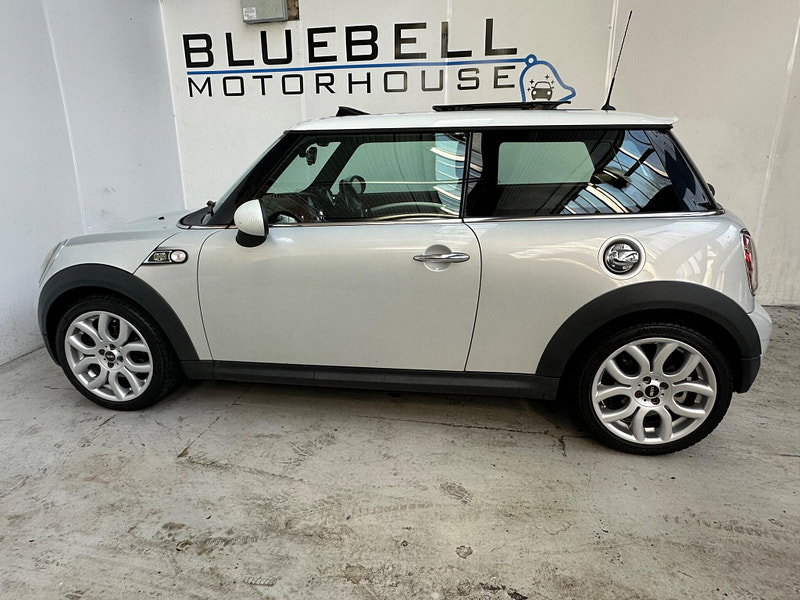 MINI Hatch 1.6 Cooper Camden Euro 5 3dr 3dr Manual 2026