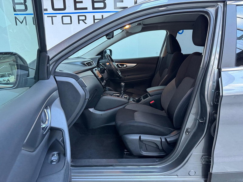 Nissan Qashqai 1.3 DIG-T N-Connecta Euro 6 (s/s) 5dr 5dr Manual 2026