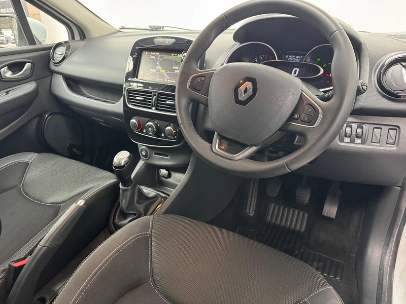 Renault Clio 0.9 TCe Iconic Euro 6 (s/s) 5dr 5dr Manual 2026