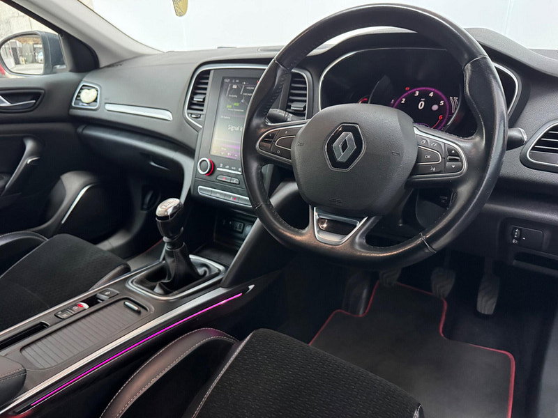 Renault Megane 1.2 TCe Dynamique S Nav Euro 6 (s/s) 5dr 5dr Manual 2026