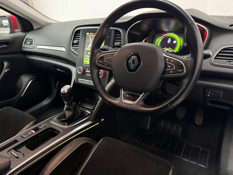 Renault Megane 1.2 TCe Dynamique S Nav Euro 6 (s/s) 5dr 5dr Manual 2026
