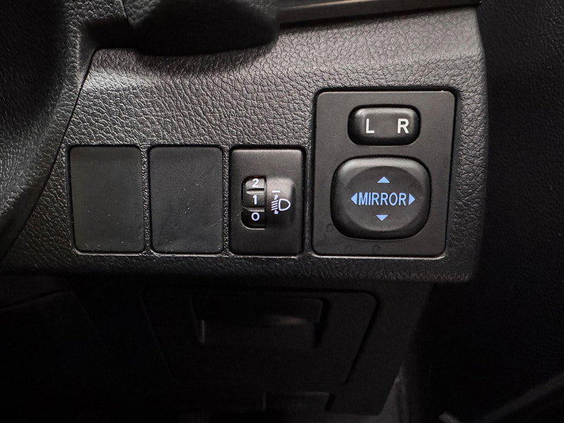 Toyota Auris 1.4 D-4D Icon Touring Sports Euro 5 (s/s) 5dr 5dr Manual 2026
